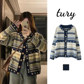 Áo Khoác Len Dệt Kim Unisex, Áo Cardigan Giữ Ấm Phối Sọc Màu Xanh Be Xinh Xắn Năng Động Thời Trang Hàn Quốc - Mã TA059